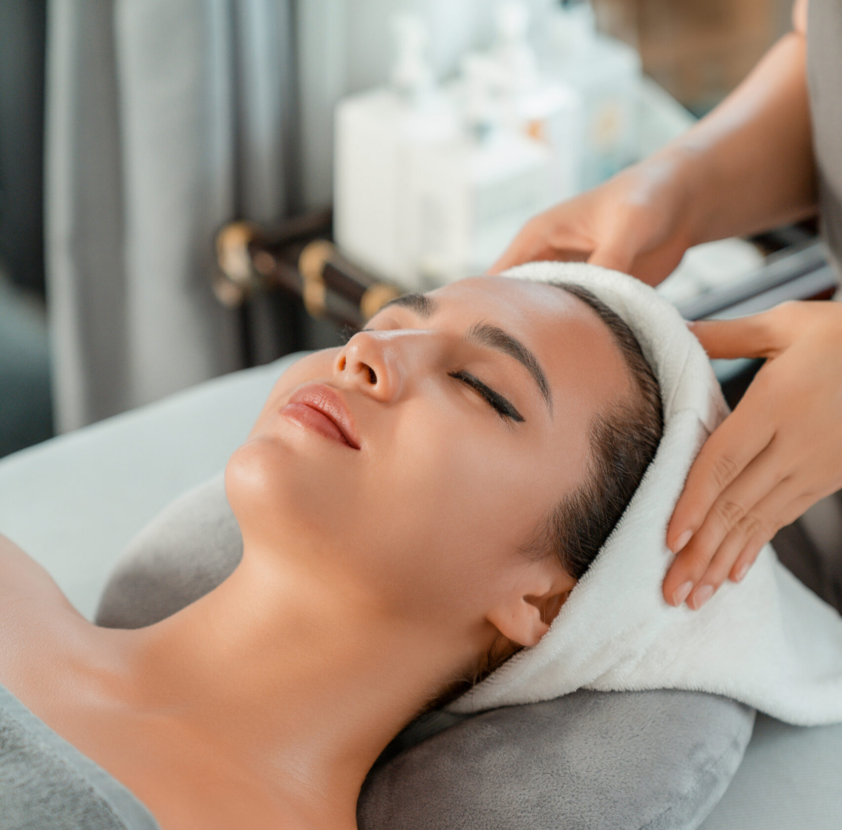 Maison Herbal Hair Wash Package in Da Nang: A 60-Minute Wellness Experience at Maison Spa